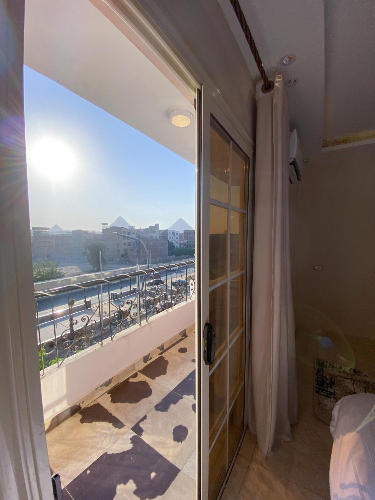 Young Pharaoh View Inn El El Cairo Exterior foto