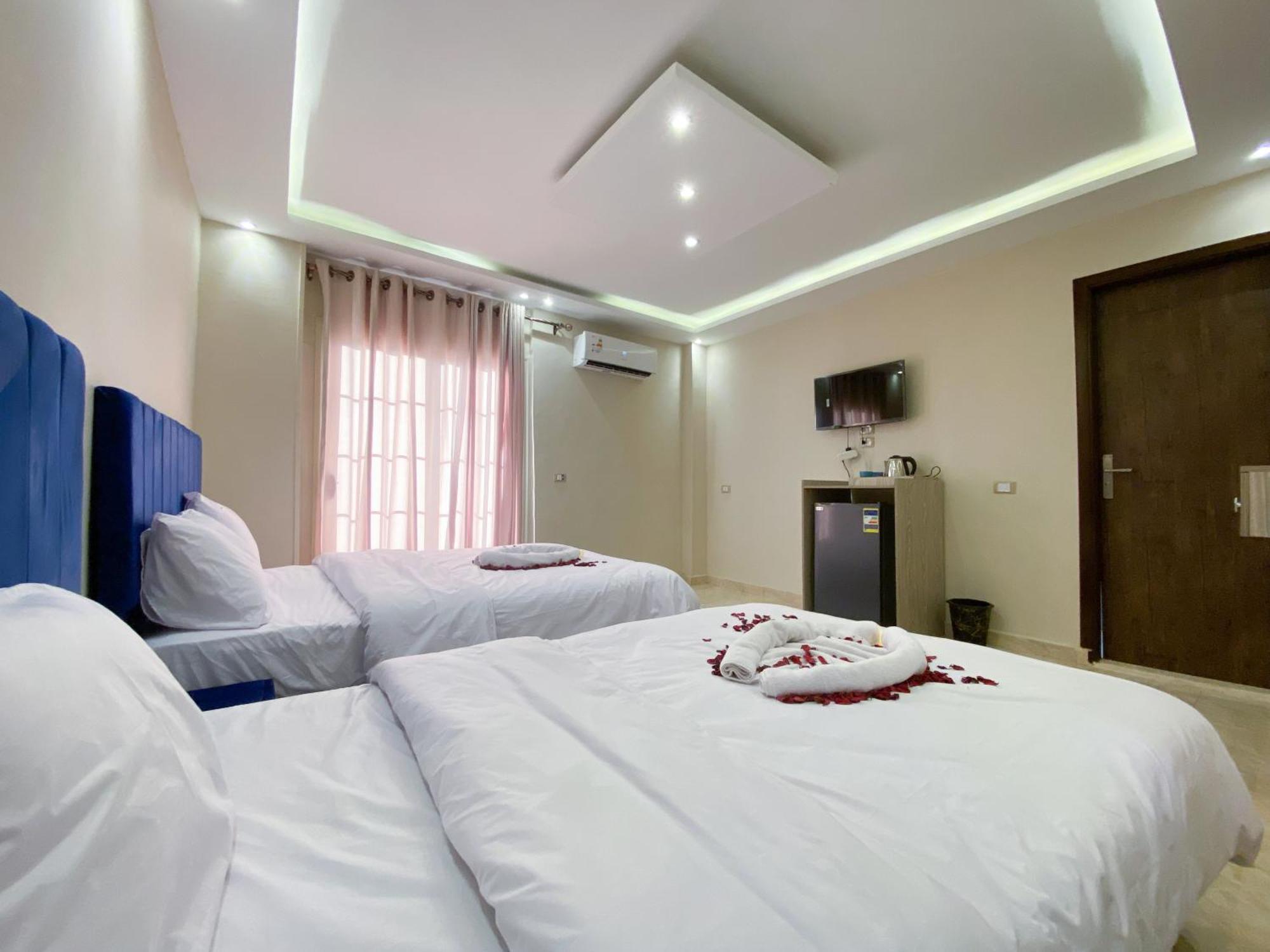 Young Pharaoh View Inn El El Cairo Exterior foto