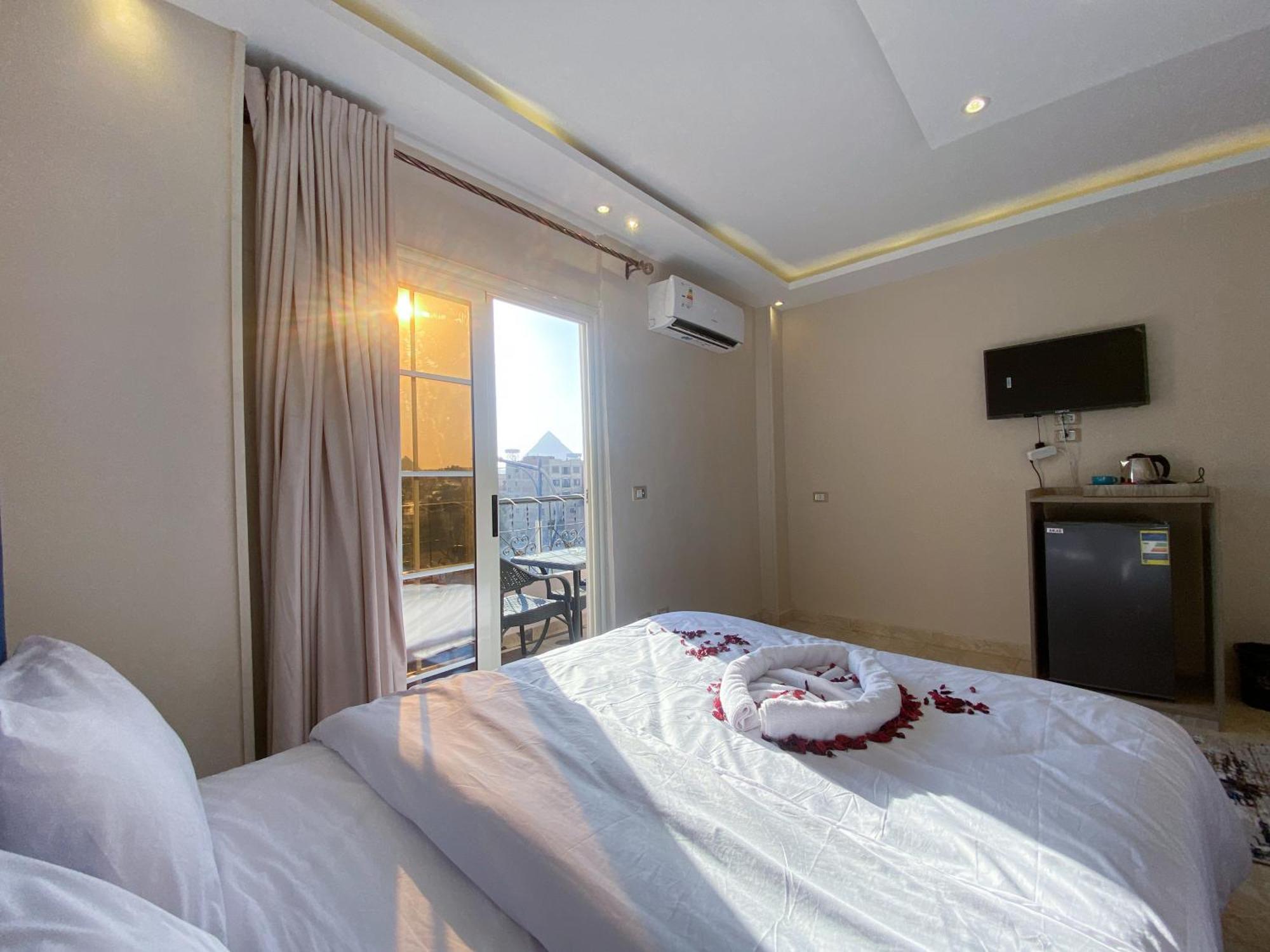 Young Pharaoh View Inn El El Cairo Exterior foto