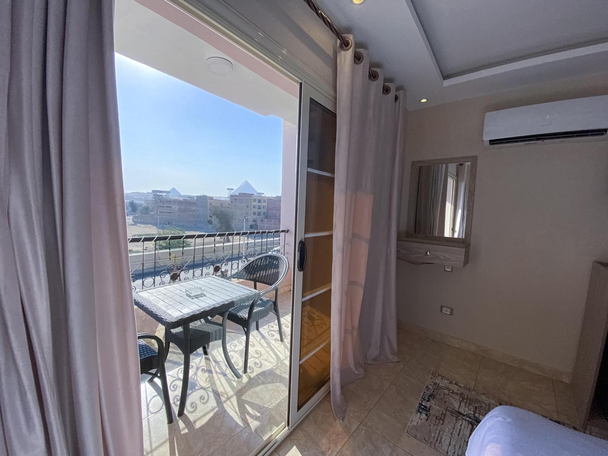 Young Pharaoh View Inn El El Cairo Exterior foto