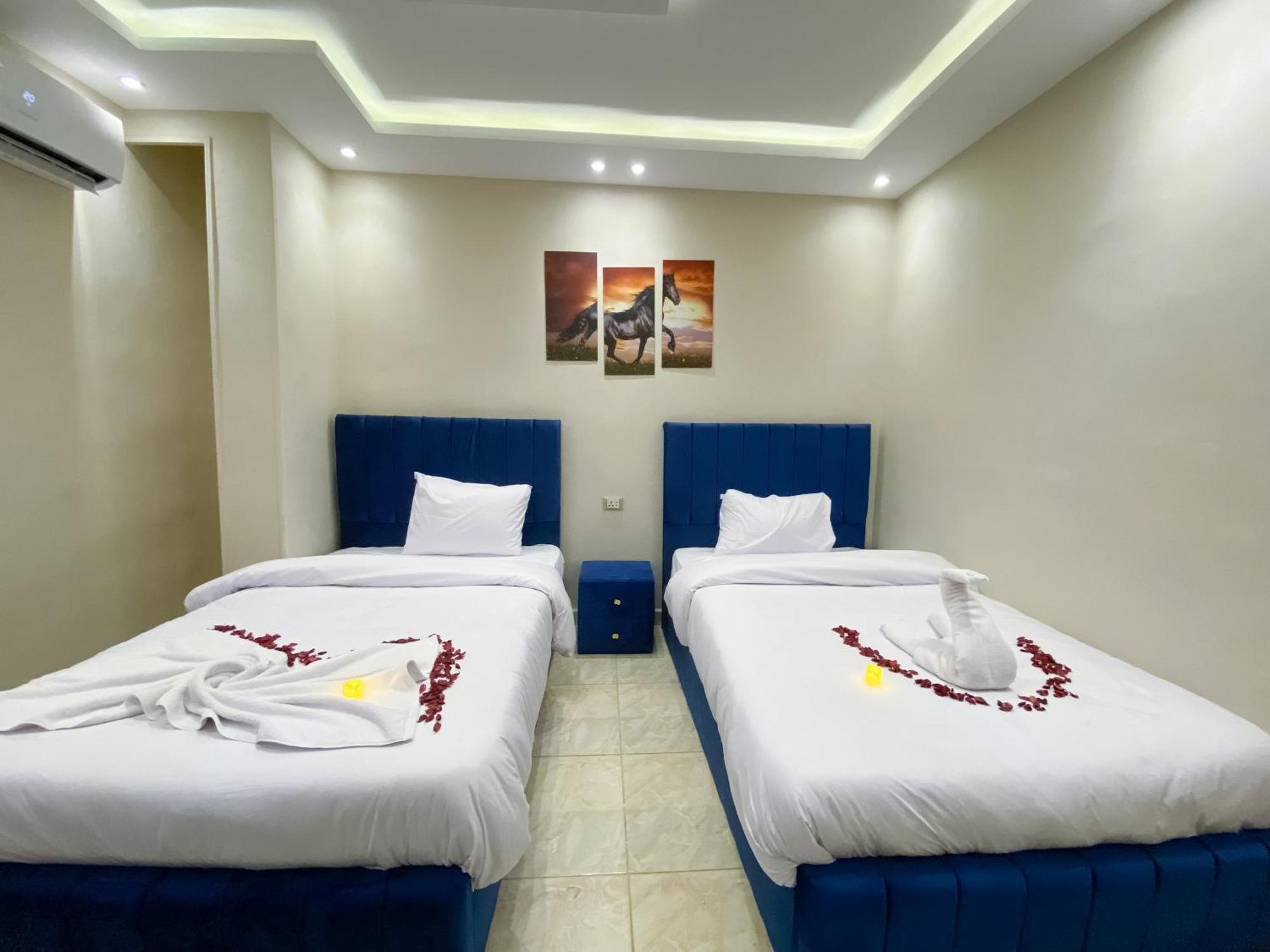 Young Pharaoh View Inn El El Cairo Exterior foto